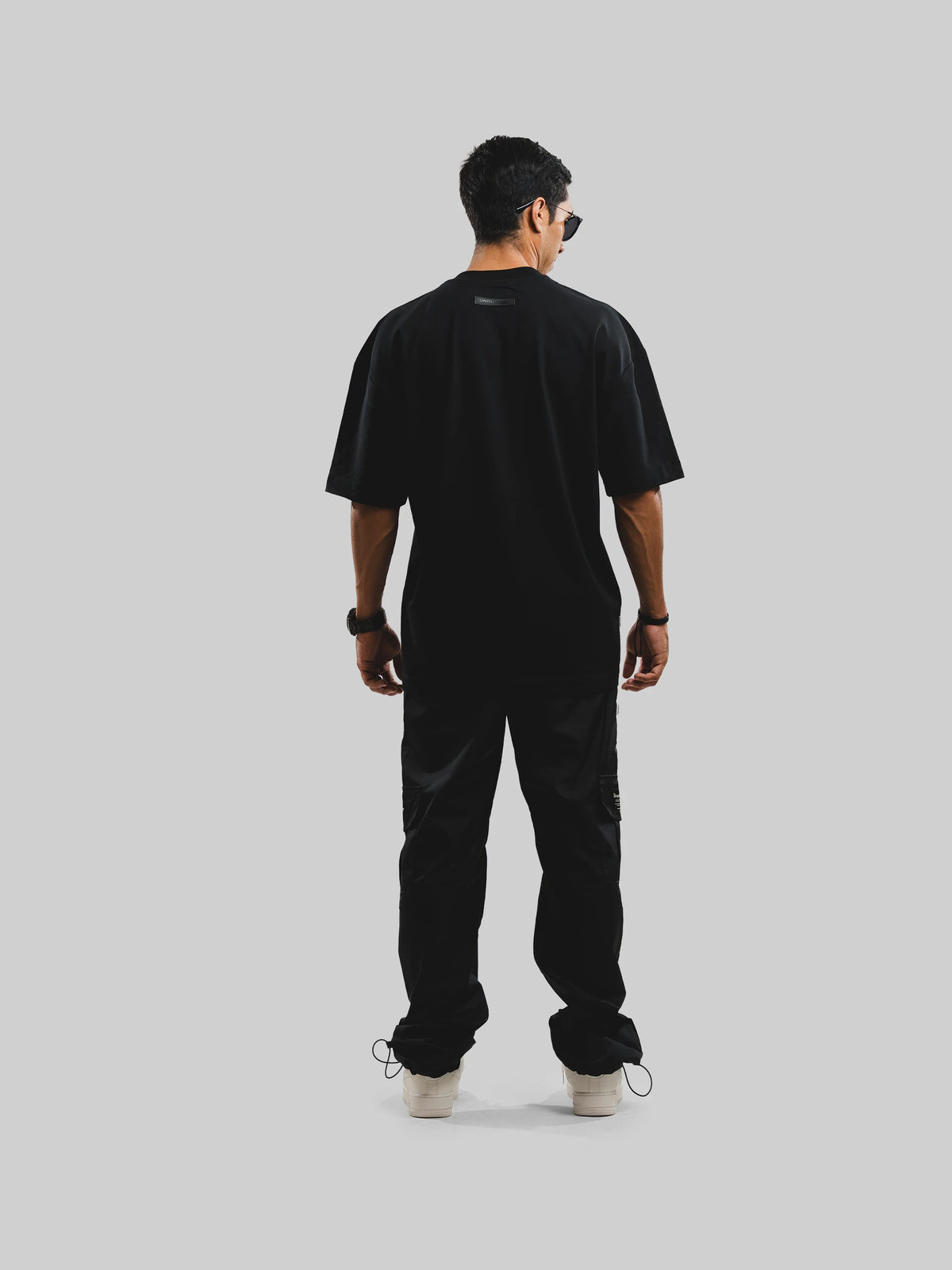 UB LOGO BLACK