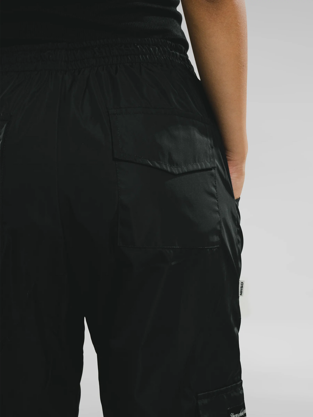 CARGO PANT NEGRO ANTIFLUIDO UNISEX