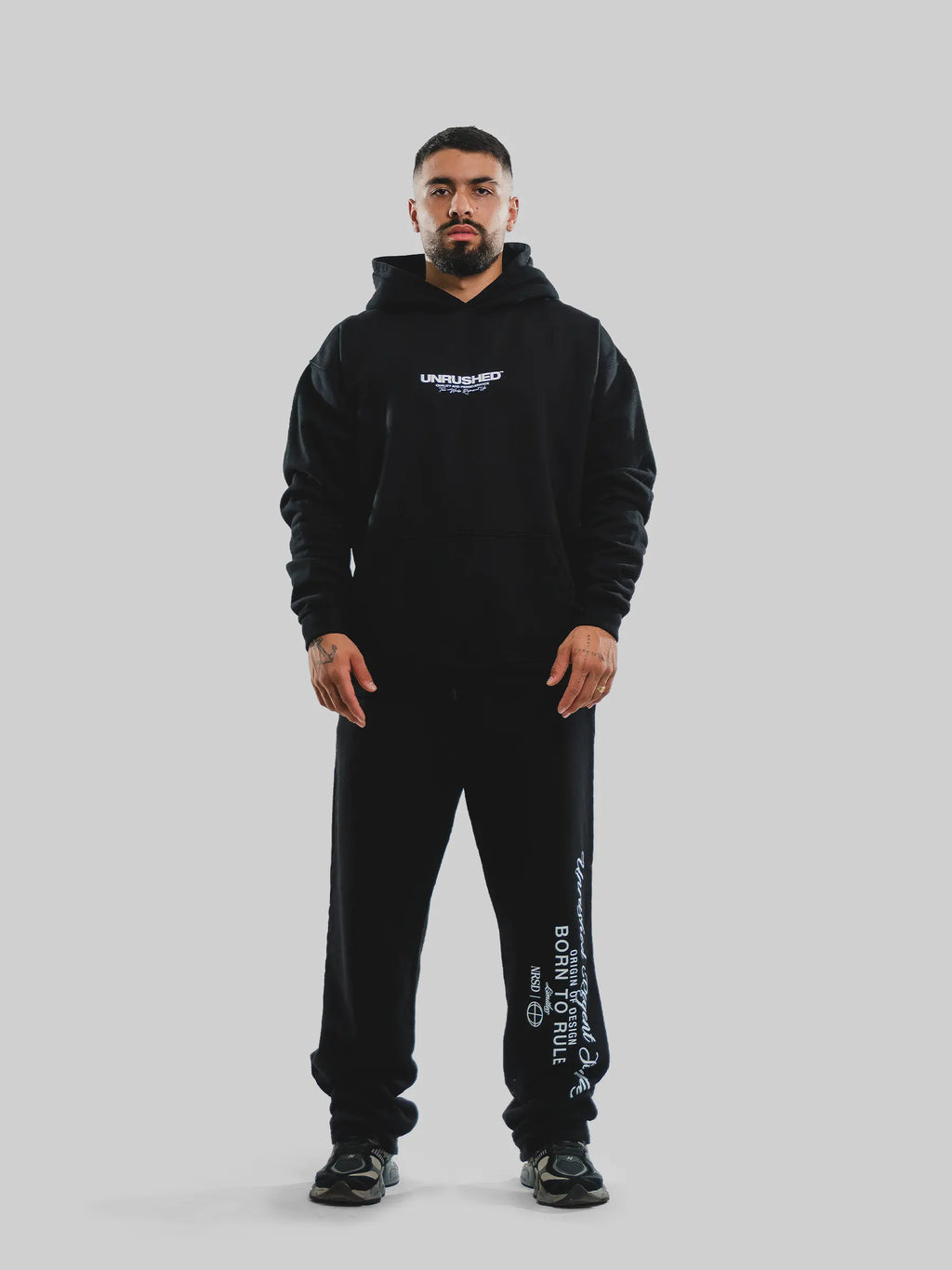 LOGO HOODIE CLASSICS NEGRO