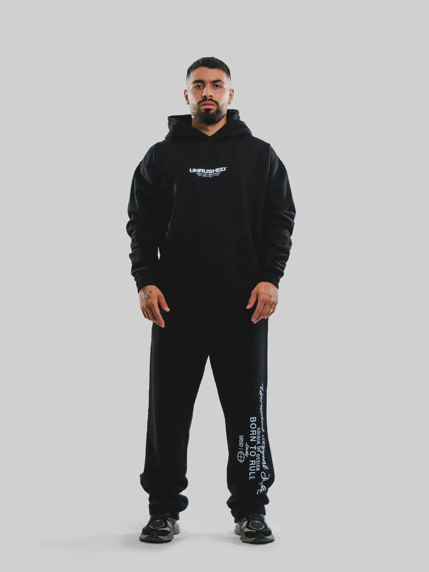 LOGO HOODIE CLASSICS NEGRO