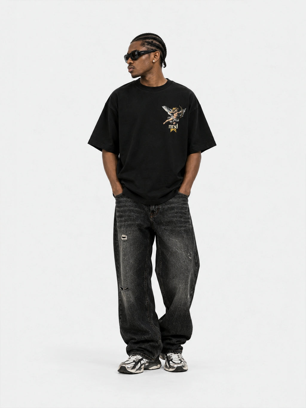 DIVINE AIM T-SHIRT