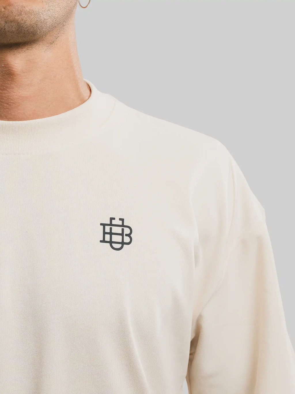 UB LOGO BEIGE