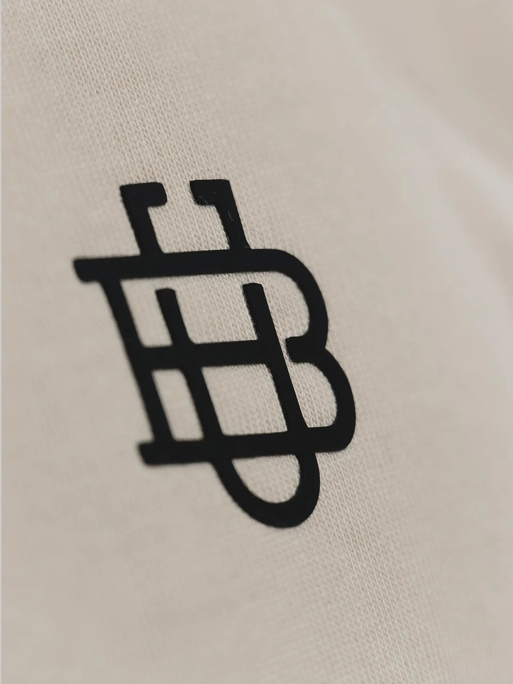 UB LOGO BEIGE