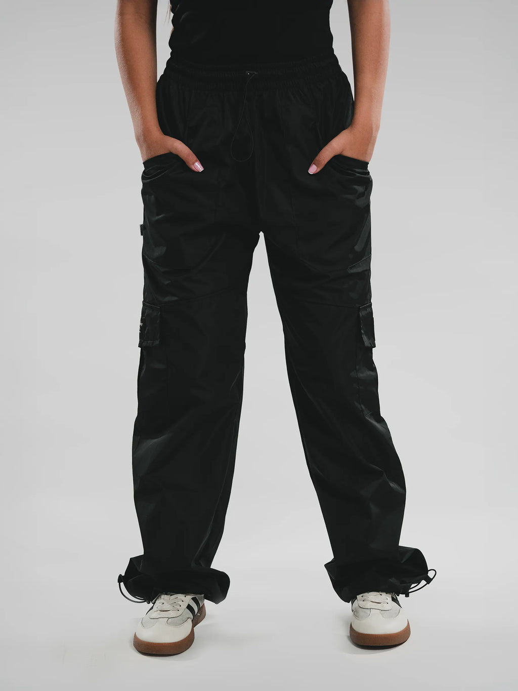 CARGO PANT NEGRO ANTIFLUIDO UNISEX