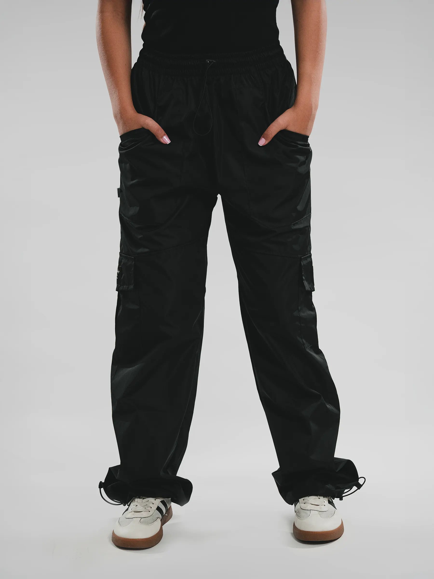 CARGO PANT NEGRO ANTIFLUIDO UNISEX