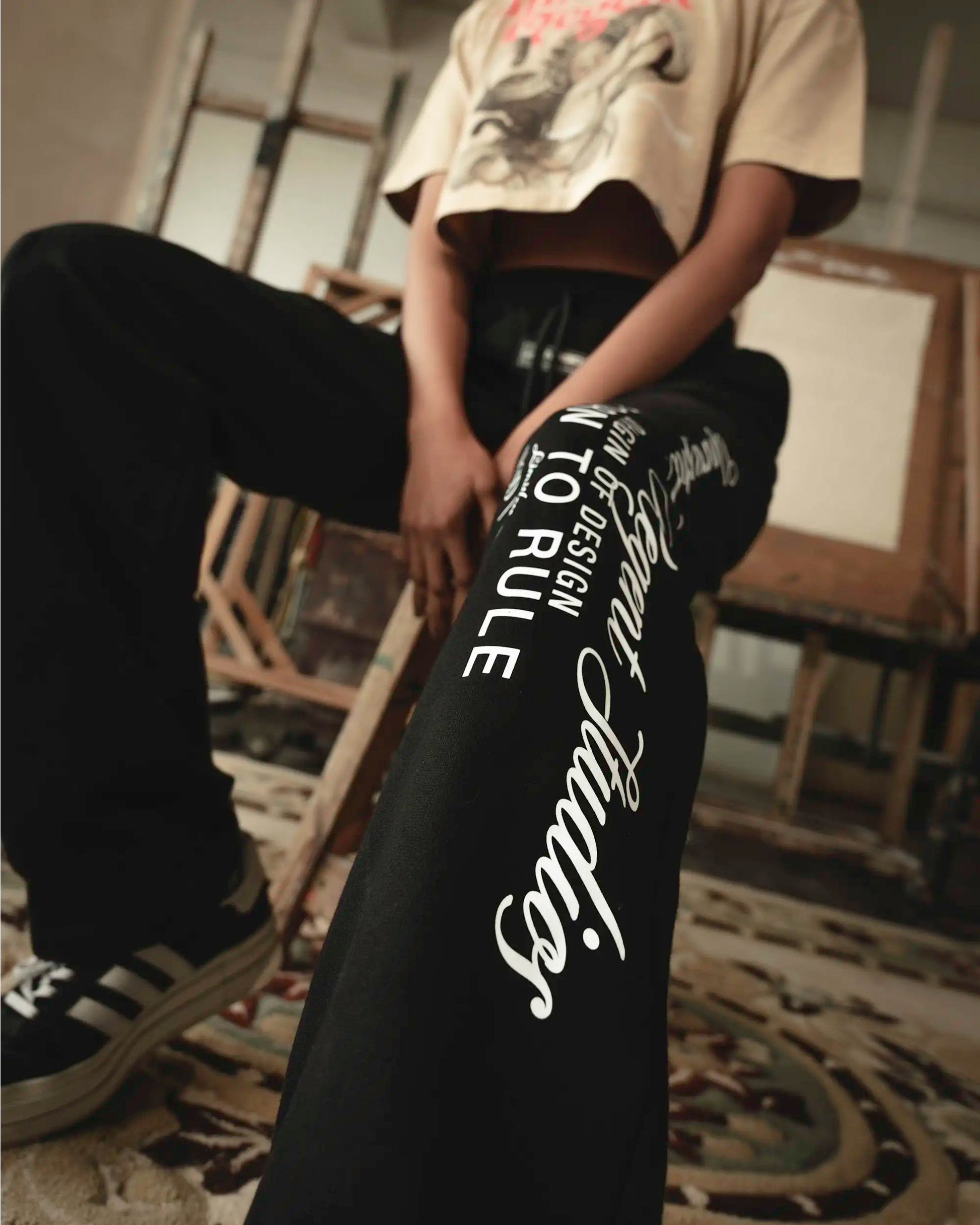 SUDADERA REGENT LETTER