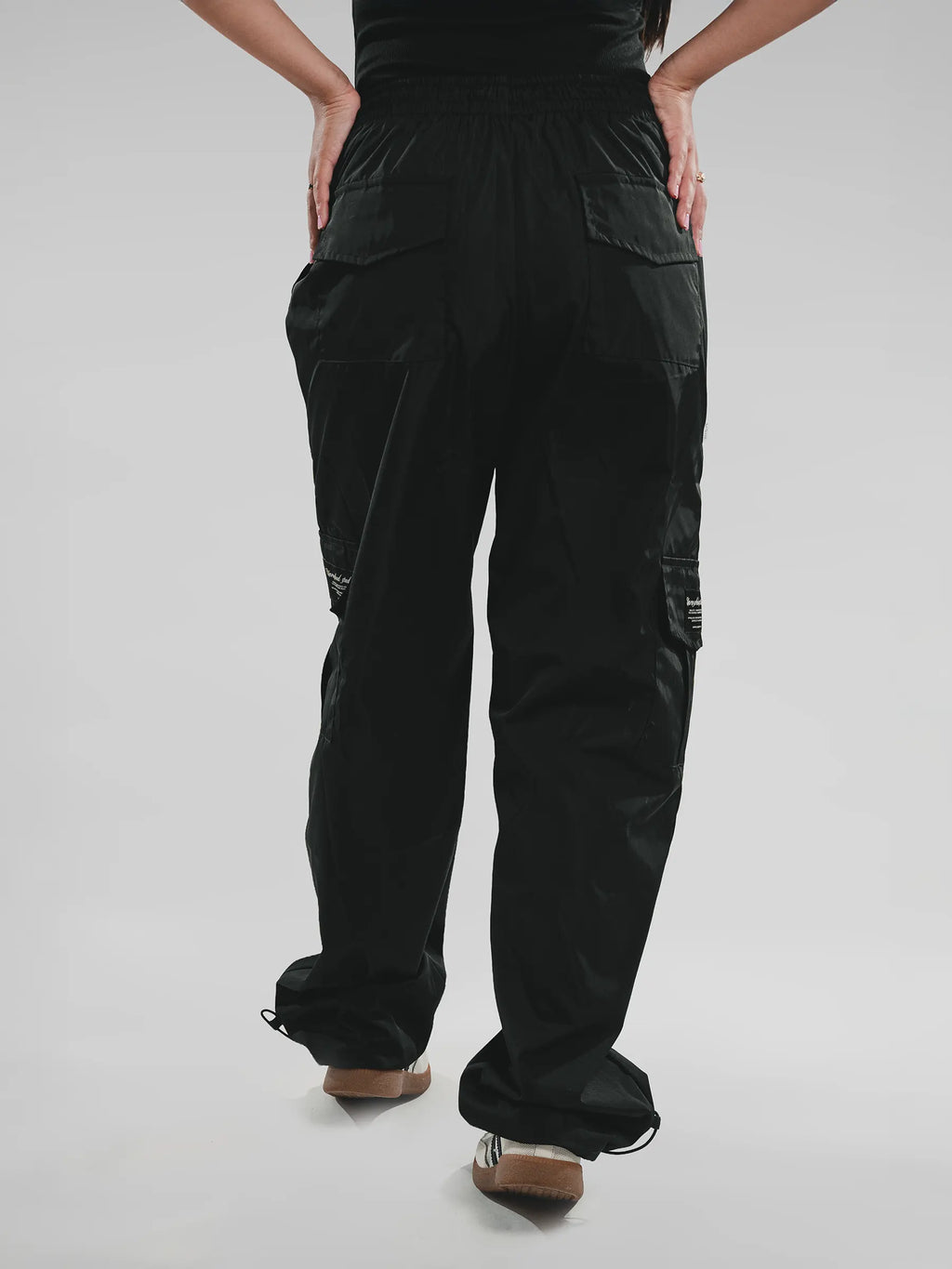 CARGO PANT NEGRO ANTIFLUIDO UNISEX