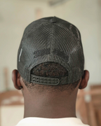 REGENT TRUCKER HAT NEGRO