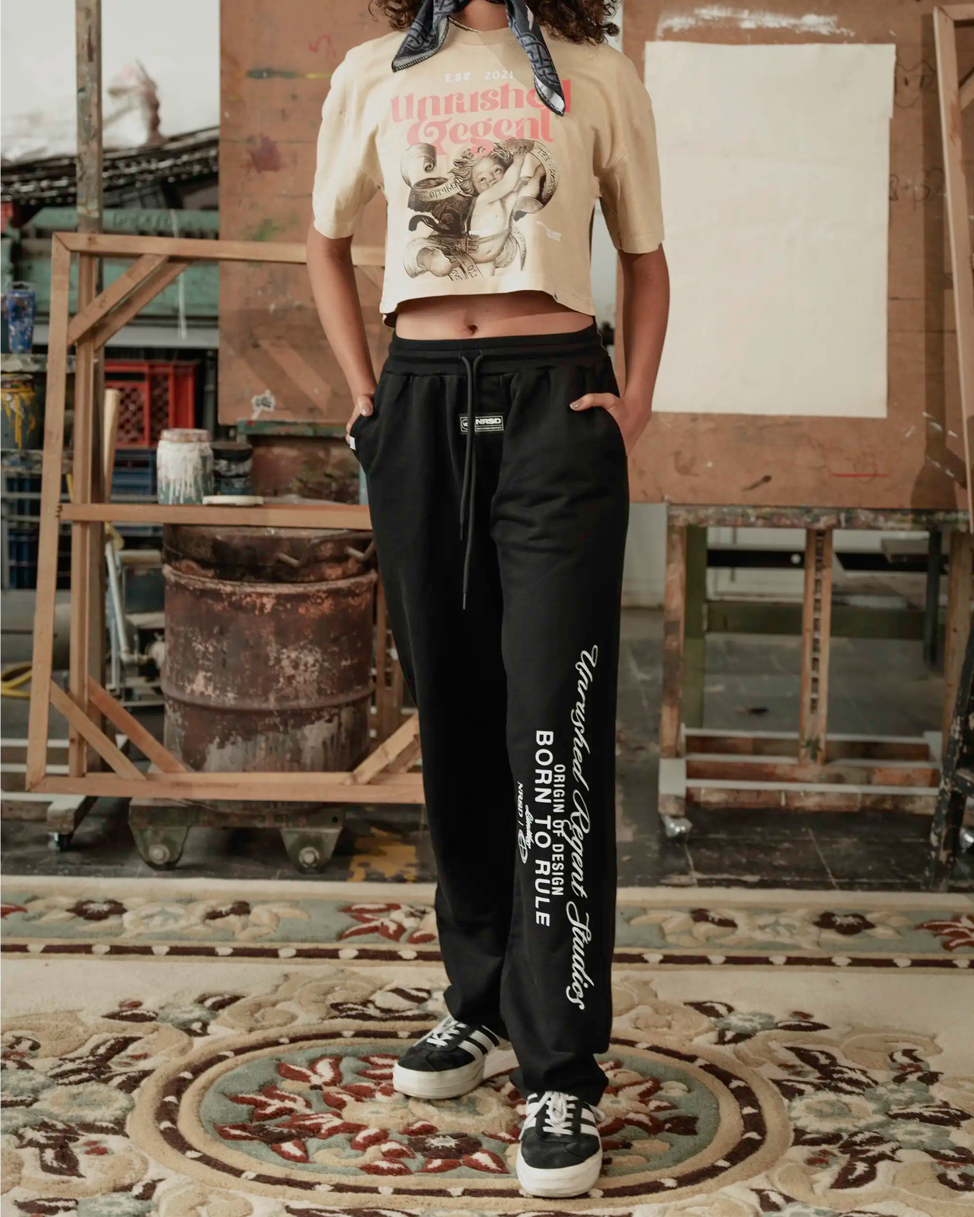 SUDADERA REGENT LETTER