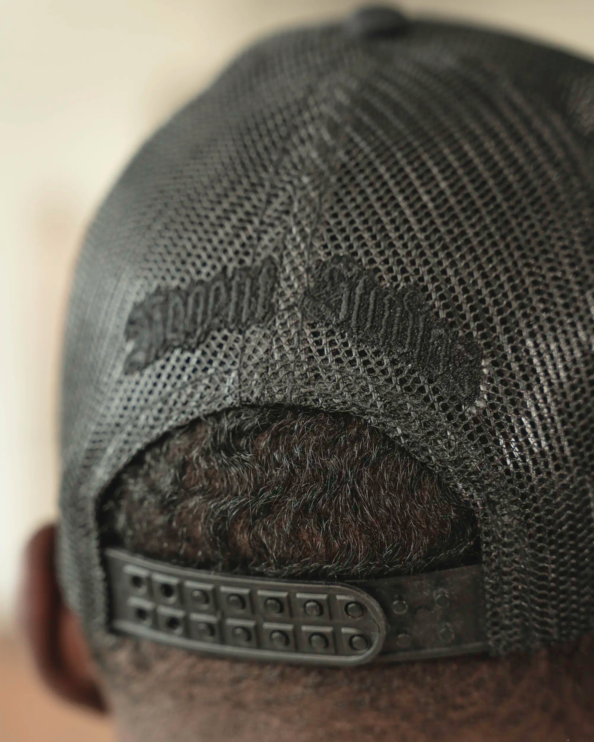 REGENT TRUCKER HAT NEGRO
