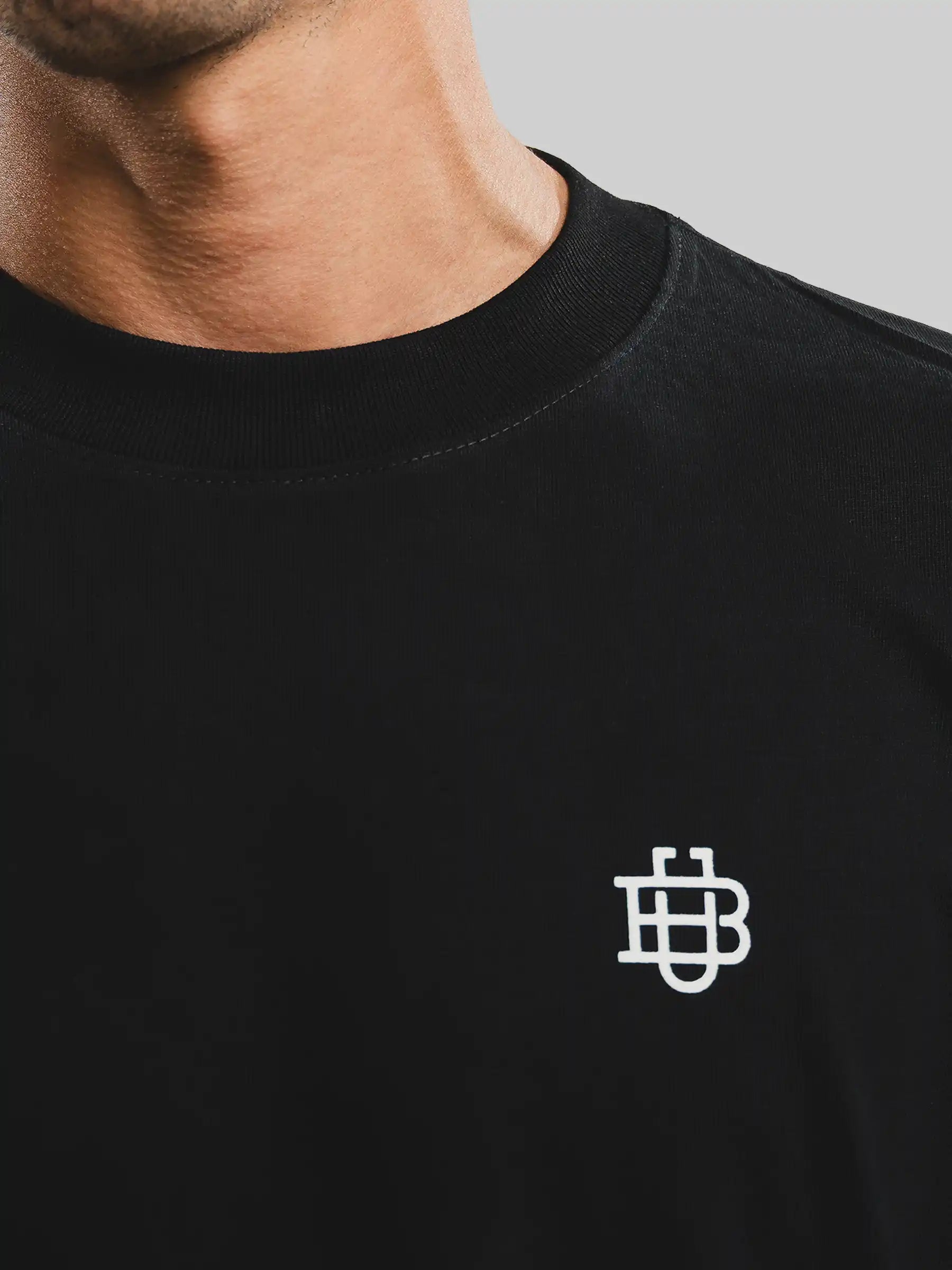 UB LOGO BLACK
