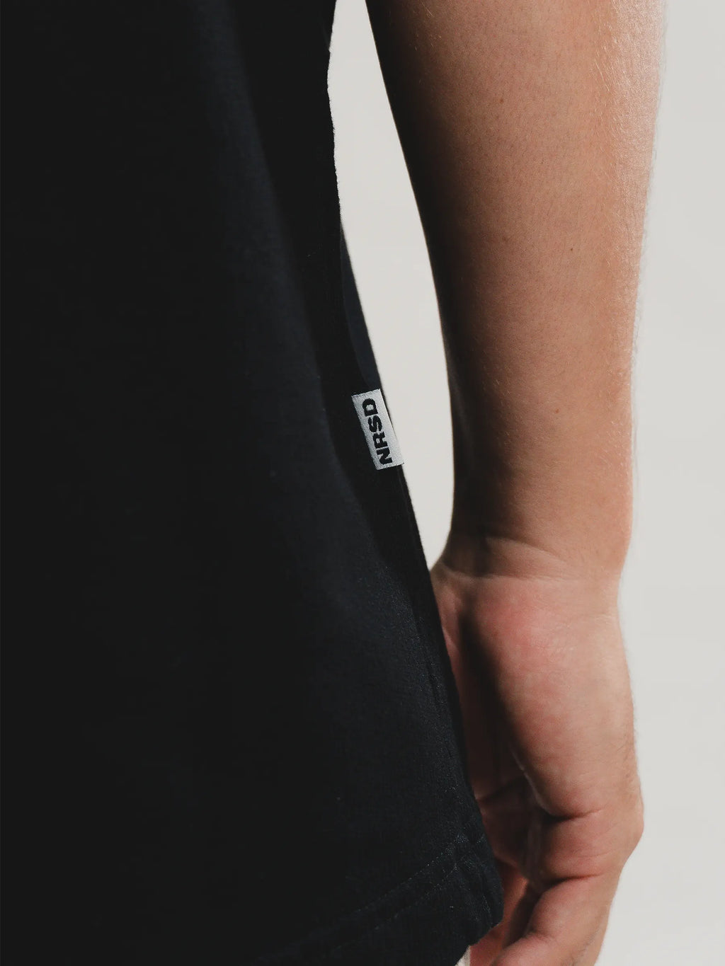 CAMISETA CLASSICS NEGRO