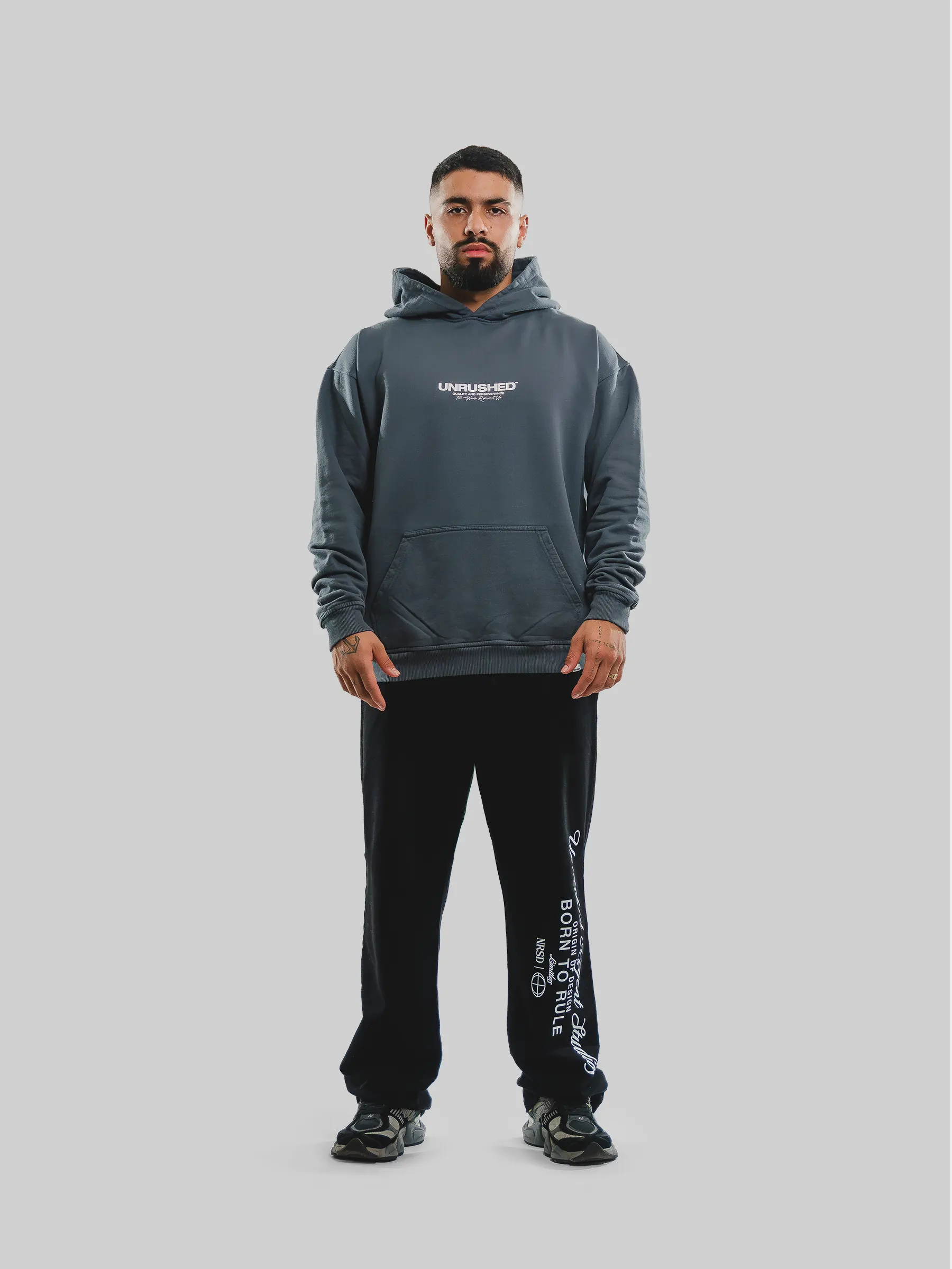 LOGO HOODIE CLASSICS GRIS