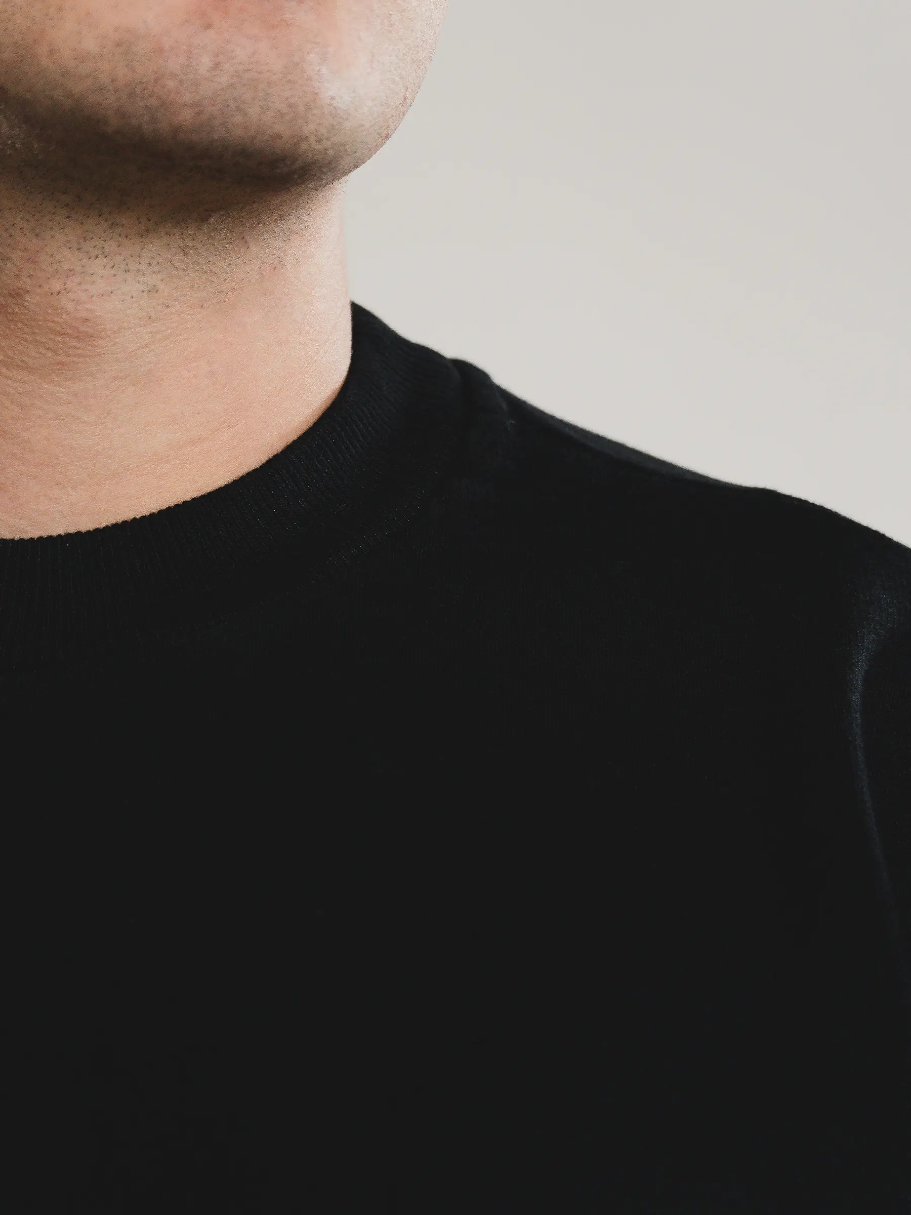 CAMISETA CLASSICS NEGRO