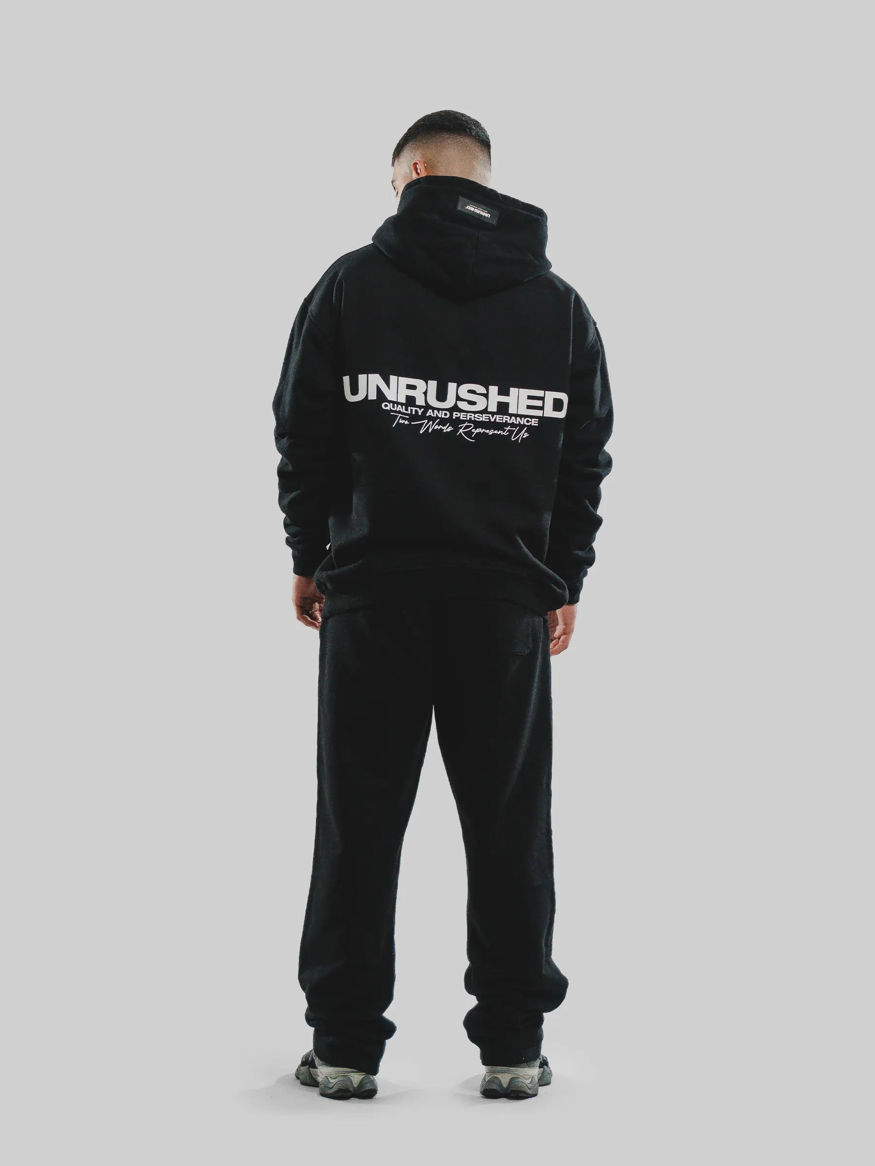LOGO HOODIE CLASSICS NEGRO