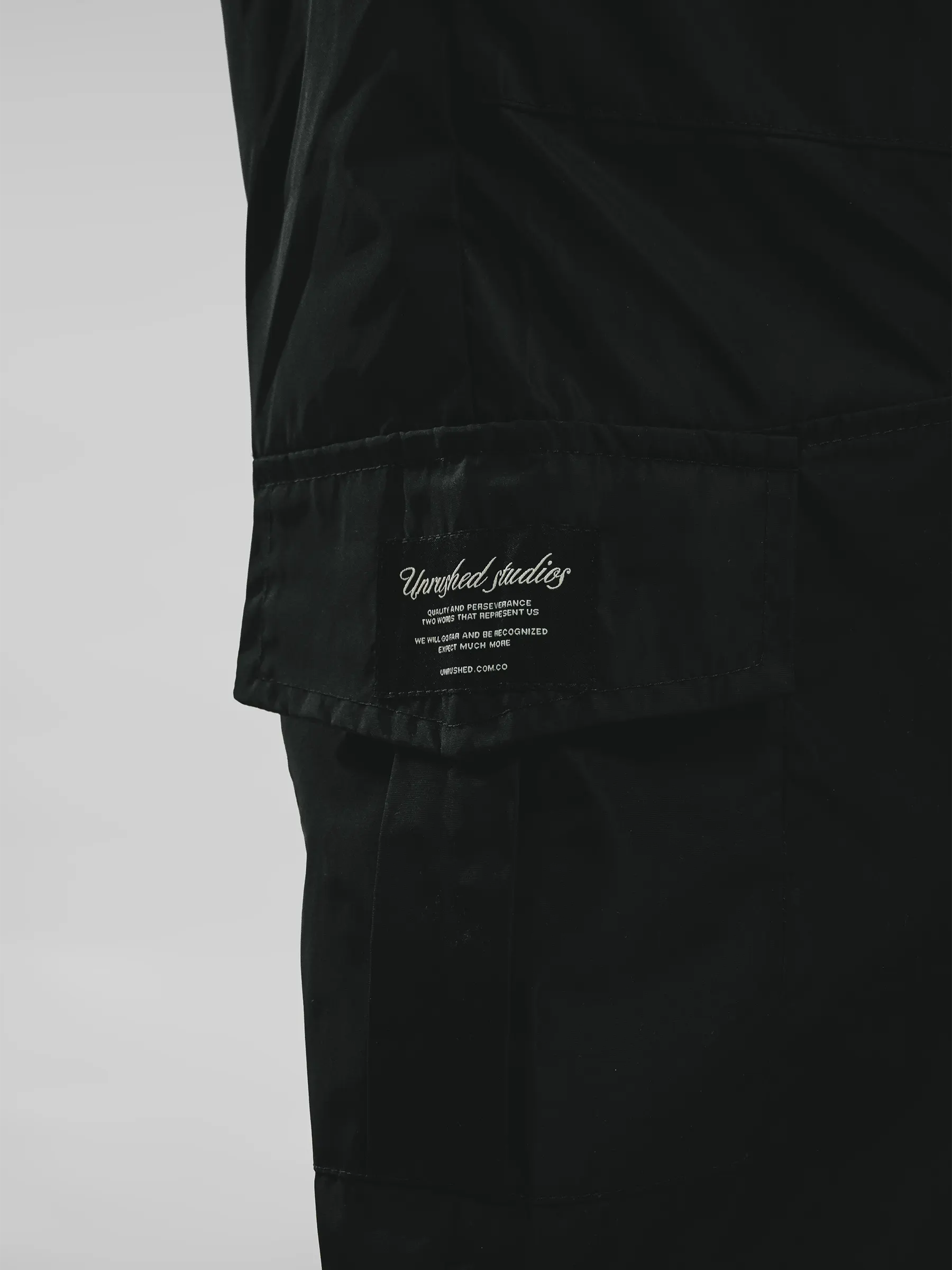 CARGO PANT NEGRO ANTIFLUIDO UNISEX