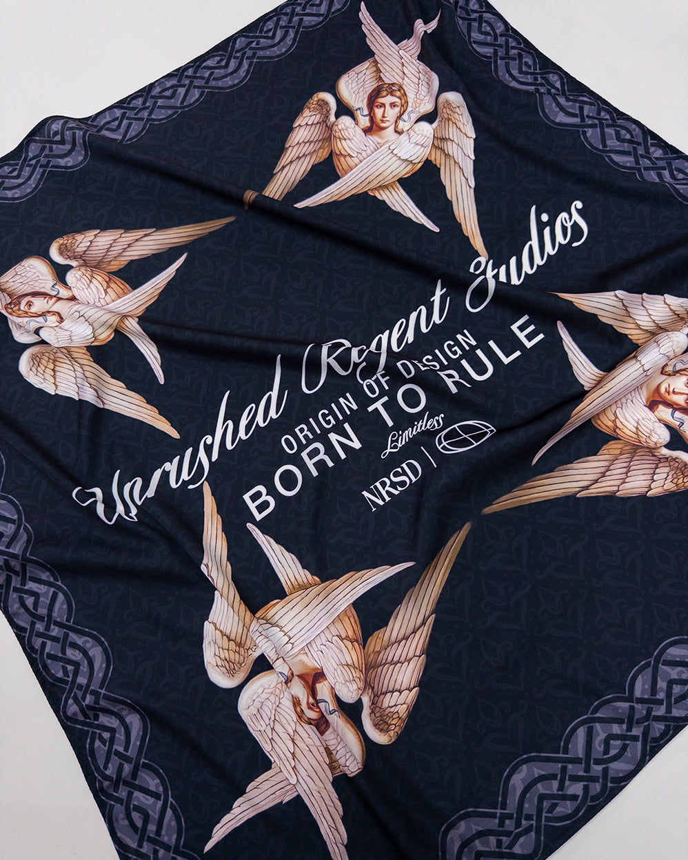 Unrushed regent Black