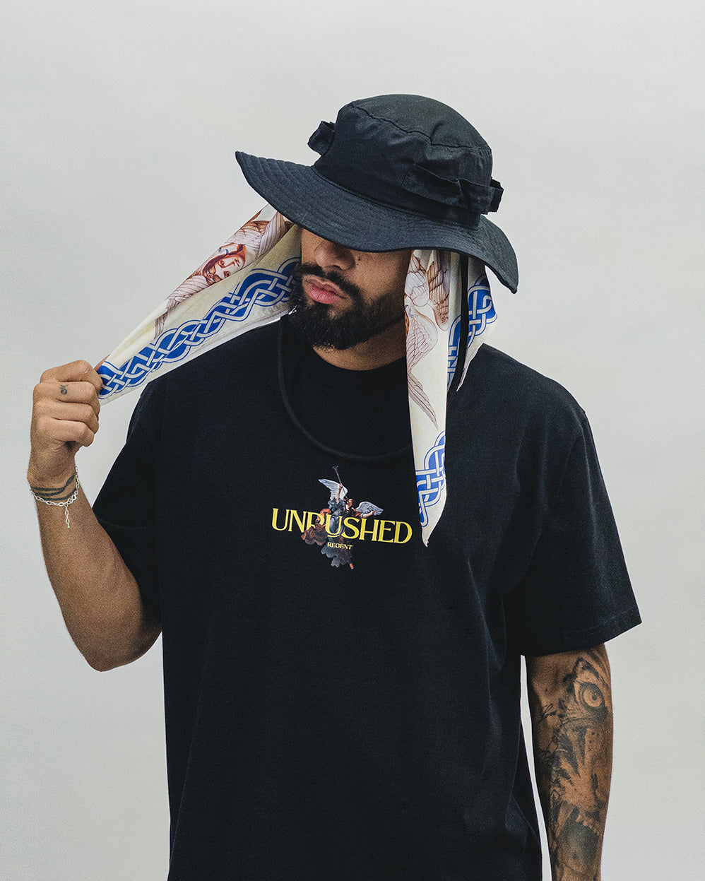 UD regent Beige Blue